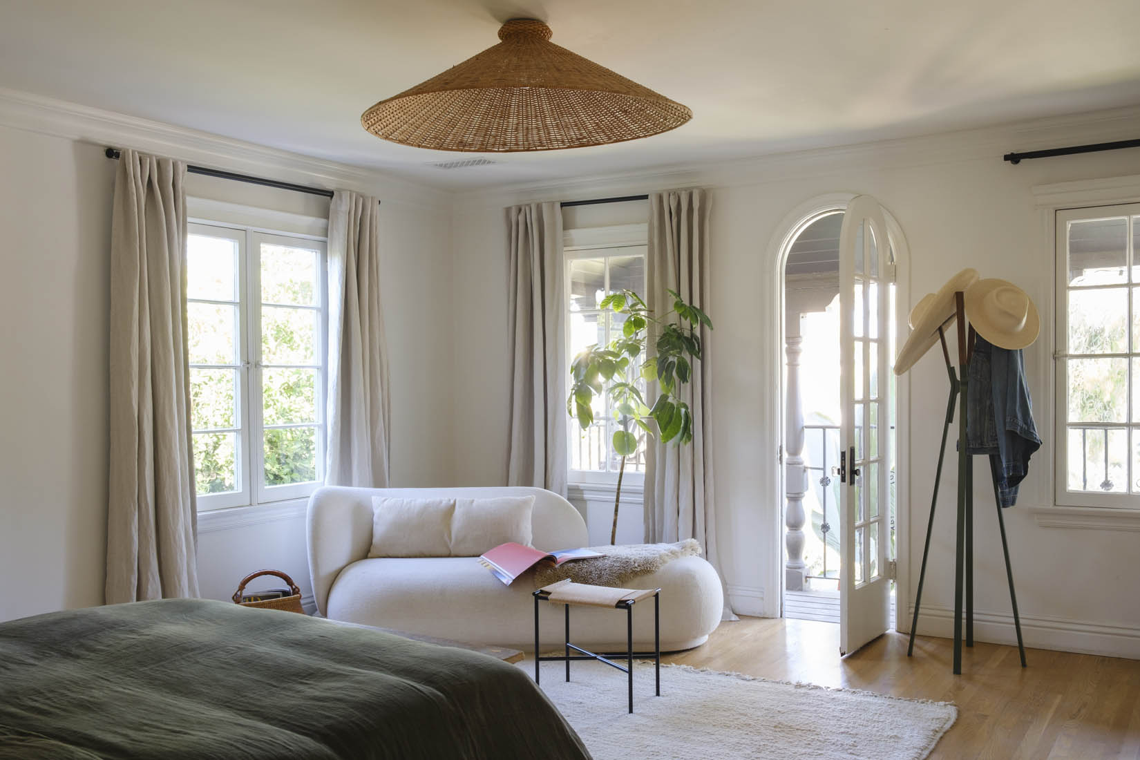 Witness-Locations_Casa-Chalex-Mid-city-los-angeles_011